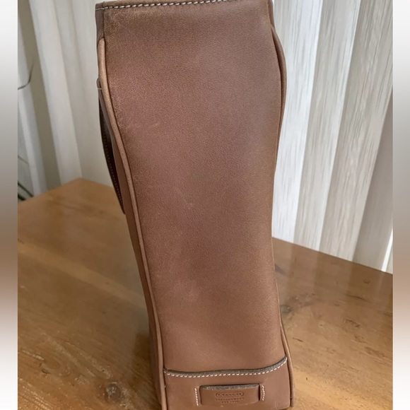 Coach Hamptons Tote/Laptop Bag In British Tan Leather W/ Dual Handles - Picture 13 of 15